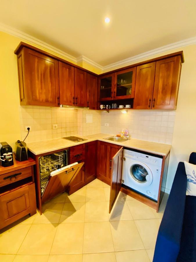 Santa Marina 2-Bedroom Apt. W/ Sea View + Terrace Созопол Екстериор снимка